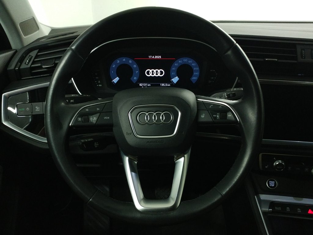 2021 Audi Q3 45 KOMFORT QUATTRO GR COMMODITÉS TOIT | CARPLAY in Laval, Quebec - 17 - w1024h768px