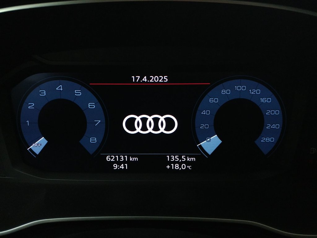 2021 Audi Q3 45 KOMFORT QUATTRO GR COMMODITÉS TOIT | CARPLAY in Laval, Quebec - 13 - w1024h768px