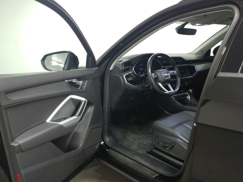 Audi Q3 KOMFORT QUATTRO GR COMMODITÉS TOIT |CARPLAY|CAMERA 2021 à Laval, Québec - 12 - w1024h768px