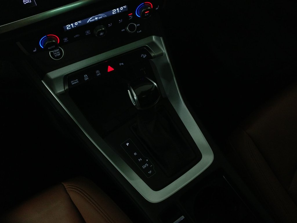 2021 Audi Q3 45 TFSI PROGRESSIV QUATTRO TOIT|ANGLE MORT|CARPLAY in Laval, Quebec - 16 - w1024h768px