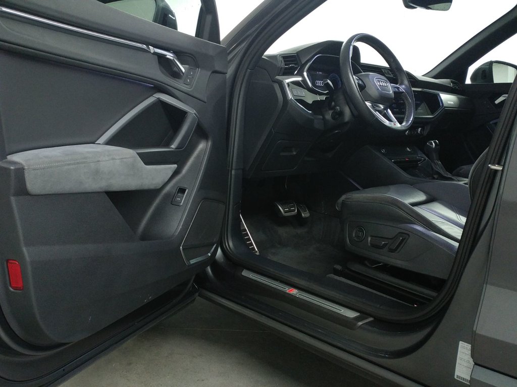 Audi Q3 TECHNIK S-LINE ADV DRIVER ASSIST|TOIT|B&O|CARPLAY 2021 à Laval, Québec - 11 - w1024h768px