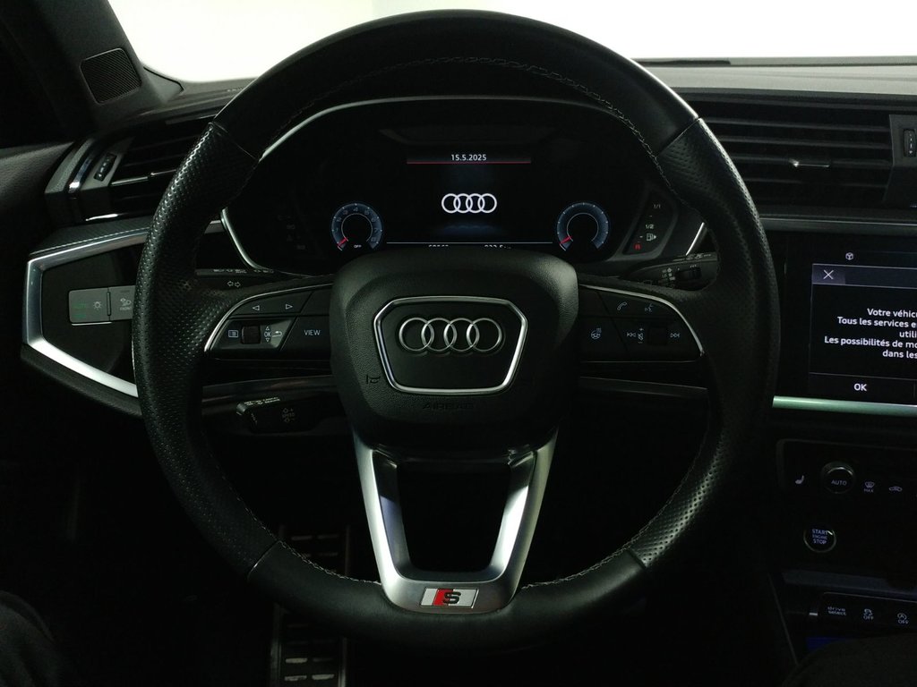 2022 Audi Q3 TECHNIK S-LINE BLACK PACK | TOIT | CARPLAY | SONOS in Laval, Quebec - 17 - w1024h768px