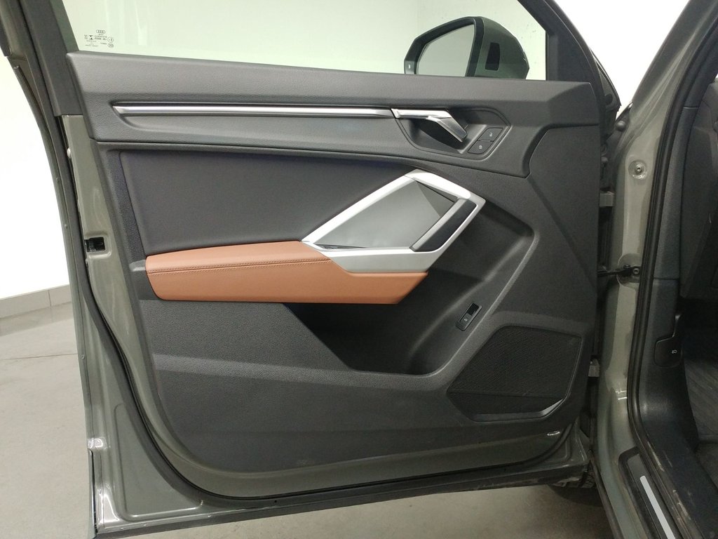 2022 Audi Q3 PROGRESSIV QUATTRO TOIT|ANGLE MORT|CRAPLAY|CAMERA in Laval, Quebec - 11 - w1024h768px