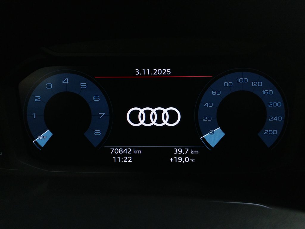 2022 Audi Q3 45 KOMFORT QUATTRO TOIT PANO|CARPLAY|CAMERA in Laval, Quebec - 13 - w1024h768px