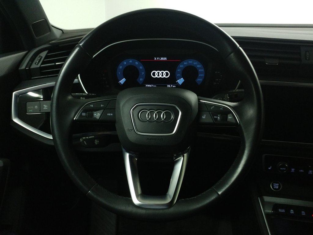 2022 Audi Q3 45 KOMFORT QUATTRO TOIT PANO|CARPLAY|CAMERA in Laval, Quebec - 17 - w1024h768px