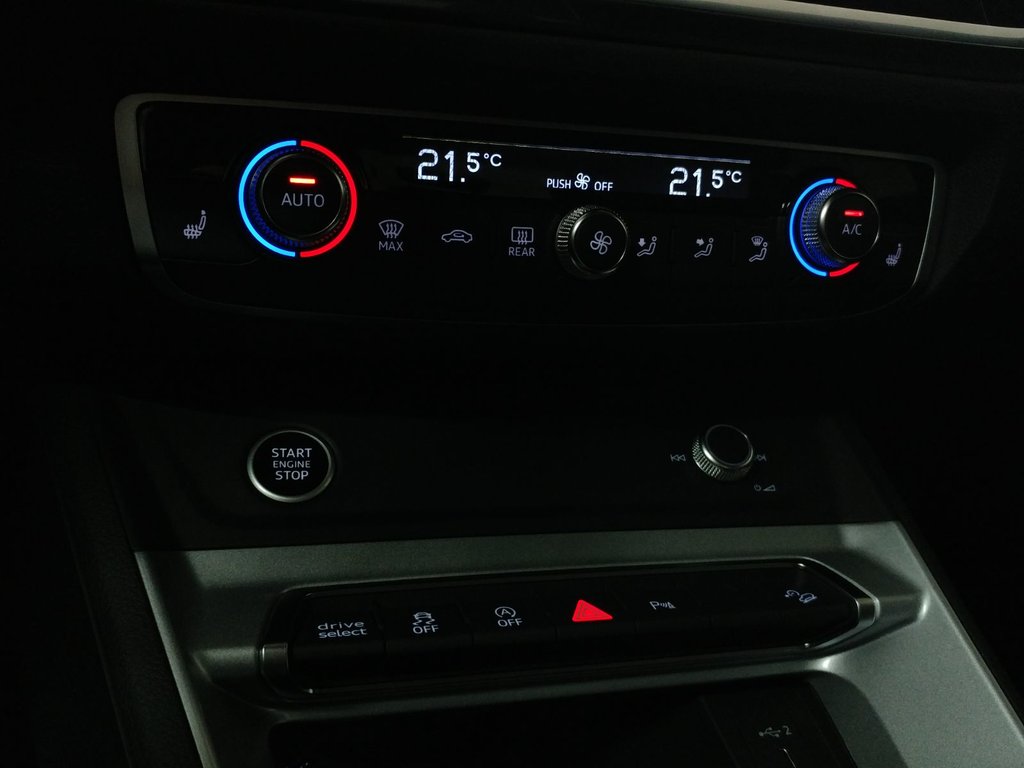 2022 Audi Q3 KOMFORT QUATTRO VORSPRUNG TOIT|ANGLE MORT|CARPLAY in Laval, Quebec - 15 - w1024h768px