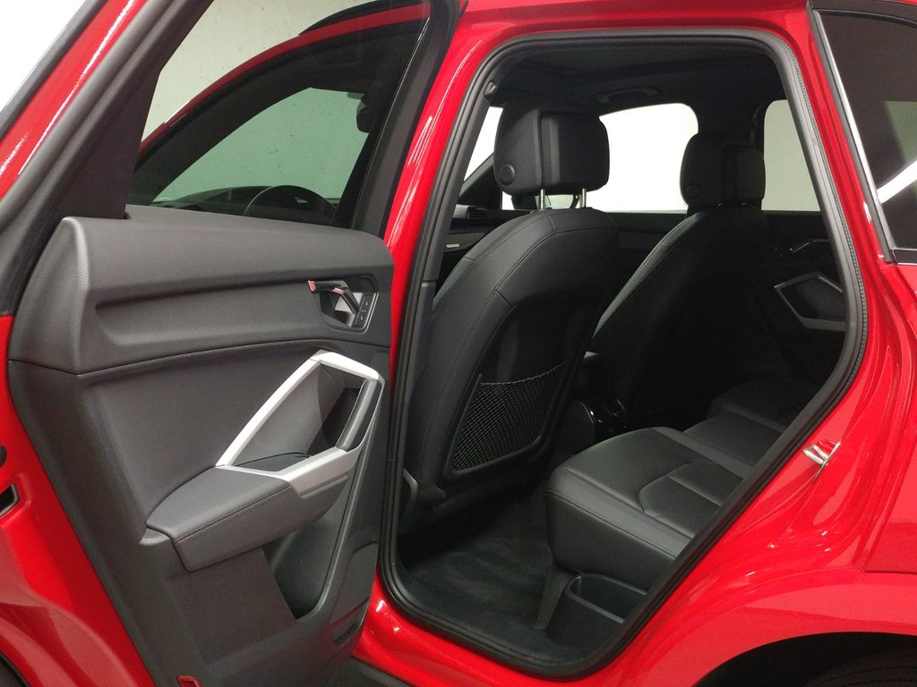 2022 Audi Q3 KOMFORT QUATTRO VORSPRUNG TOIT|ANGLE MORT|CARPLAY in Laval, Quebec - 9 - w1024h768px