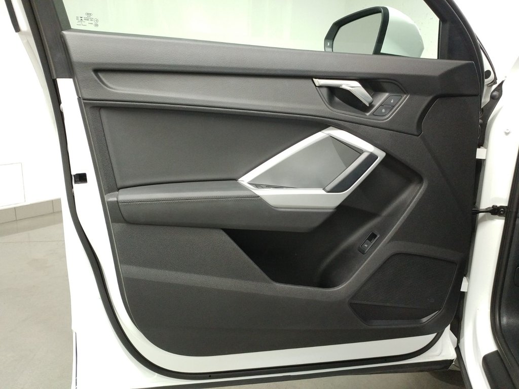 2022 Audi Q3 KOMFORT QUATTRO TOIT PANO|CARPLAY|CAMERA in Laval, Quebec - 11 - w1024h768px