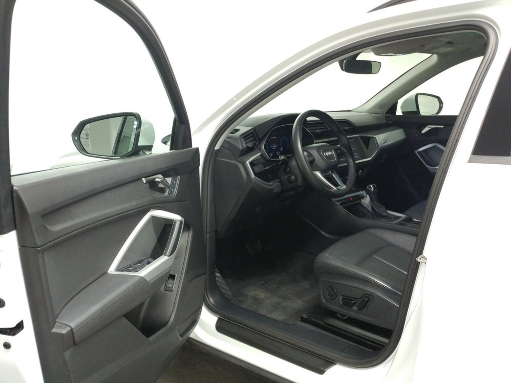 2022 Audi Q3 KOMFORT QUATTRO TOIT PANO|CARPLAY|CAMERA in Laval, Quebec - 12 - w1024h768px