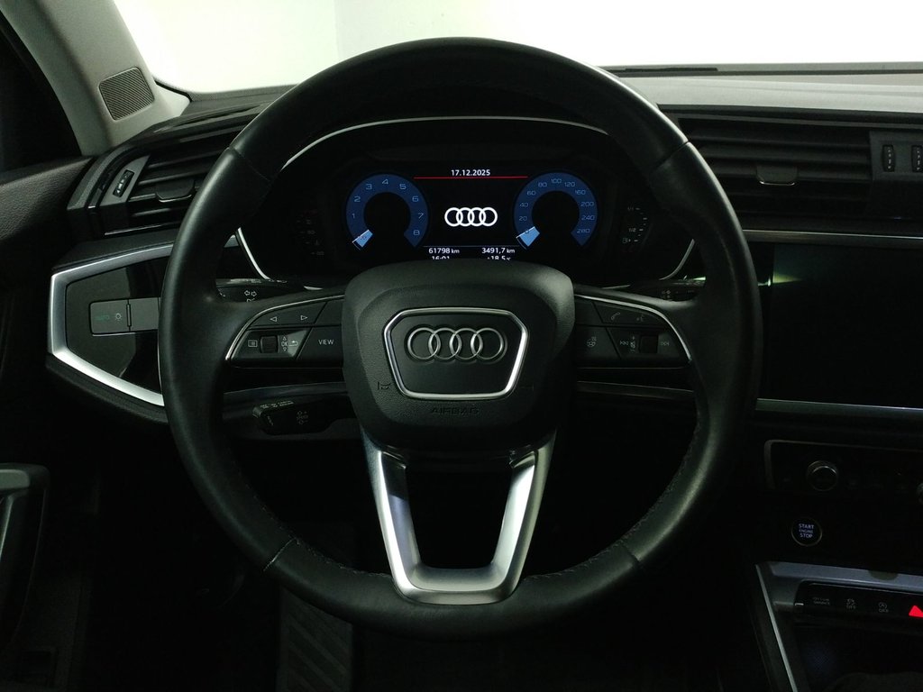 2022 Audi Q3 KOMFORT QUATTRO TOIT PANO|CARPLAY|CAMERA in Laval, Quebec - 17 - w1024h768px