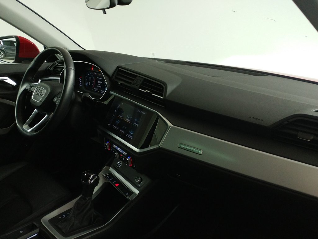 2022 Audi Q3 KOMFORT QUATTRO TOIT PANO|CARPLAY|CAMERA in Laval, Quebec - 8 - w1024h768px