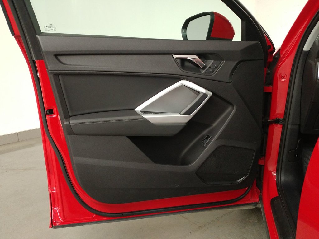 2022 Audi Q3 KOMFORT QUATTRO TOIT PANO|CARPLAY|CAMERA in Laval, Quebec - 12 - w1024h768px