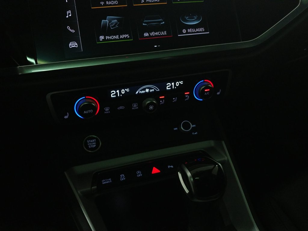 2022 Audi Q3 KOMFORT QUATTRO CANADA EDITION BLACK OPTIC|TOIT in Laval, Quebec - 15 - w1024h768px