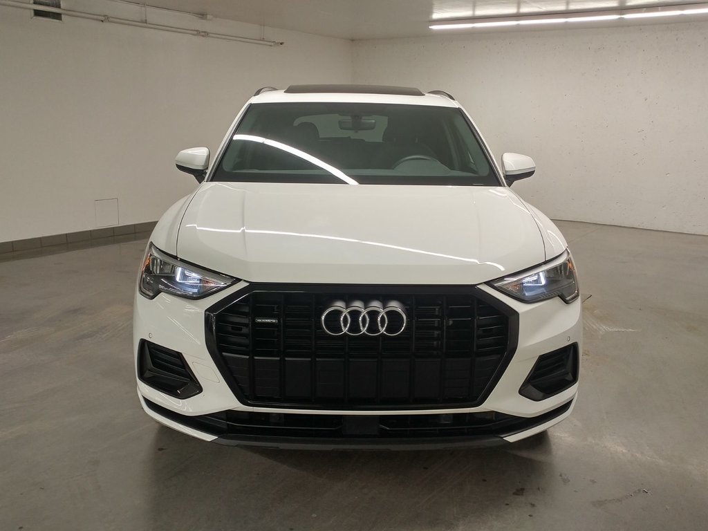 2022 Audi Q3 KOMFORT QUATTRO CANADA EDITION BLACK OPTIC|TOIT in Laval, Quebec - 2 - w1024h768px