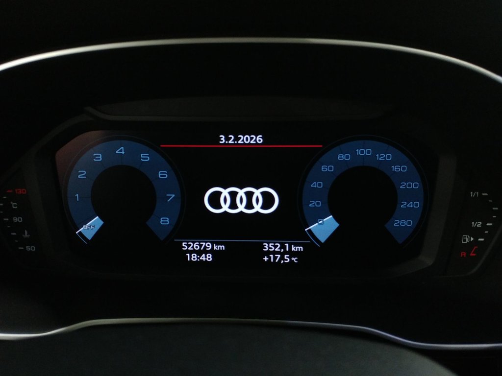 2022 Audi Q3 KOMFORT QUATTRO CANADA EDITION BLACK OPTIC|TOIT in Laval, Quebec - 13 - w1024h768px
