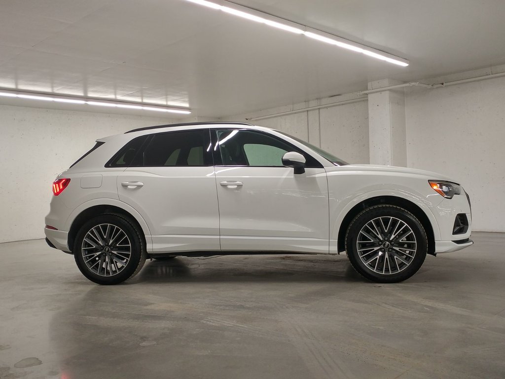 2022 Audi Q3 KOMFORT QUATTRO CANADA EDITION BLACK OPTIC|TOIT in Laval, Quebec - 3 - w1024h768px