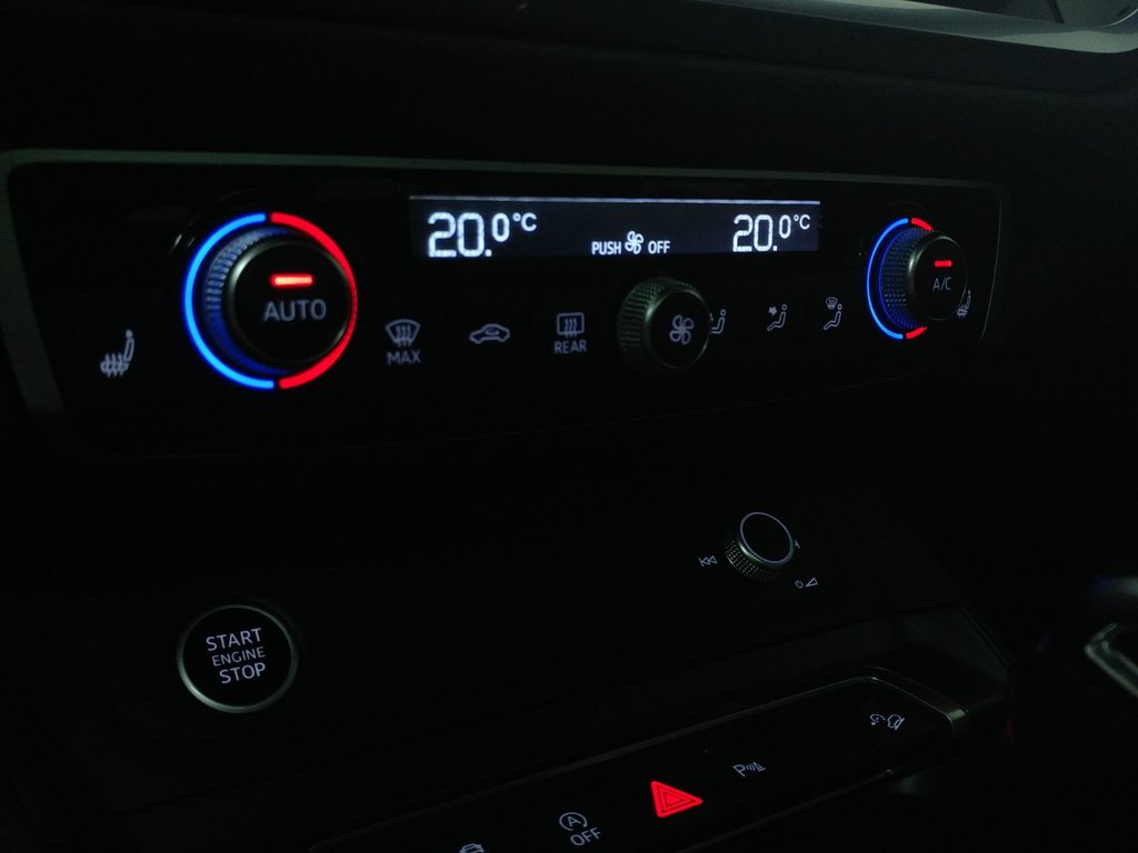 2022 Audi Q3 PROGRESSIV S-LINE BLACK PACK TOIT|CARPLAY|CAMERA in Laval, Quebec - 15 - w1024h768px