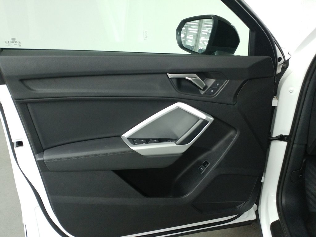 2022 Audi Q3 KOMFORT VORSPRUNG BLACK OPTICS TOIT|CARPLAY|CAMERA in Laval, Quebec - 12 - w1024h768px