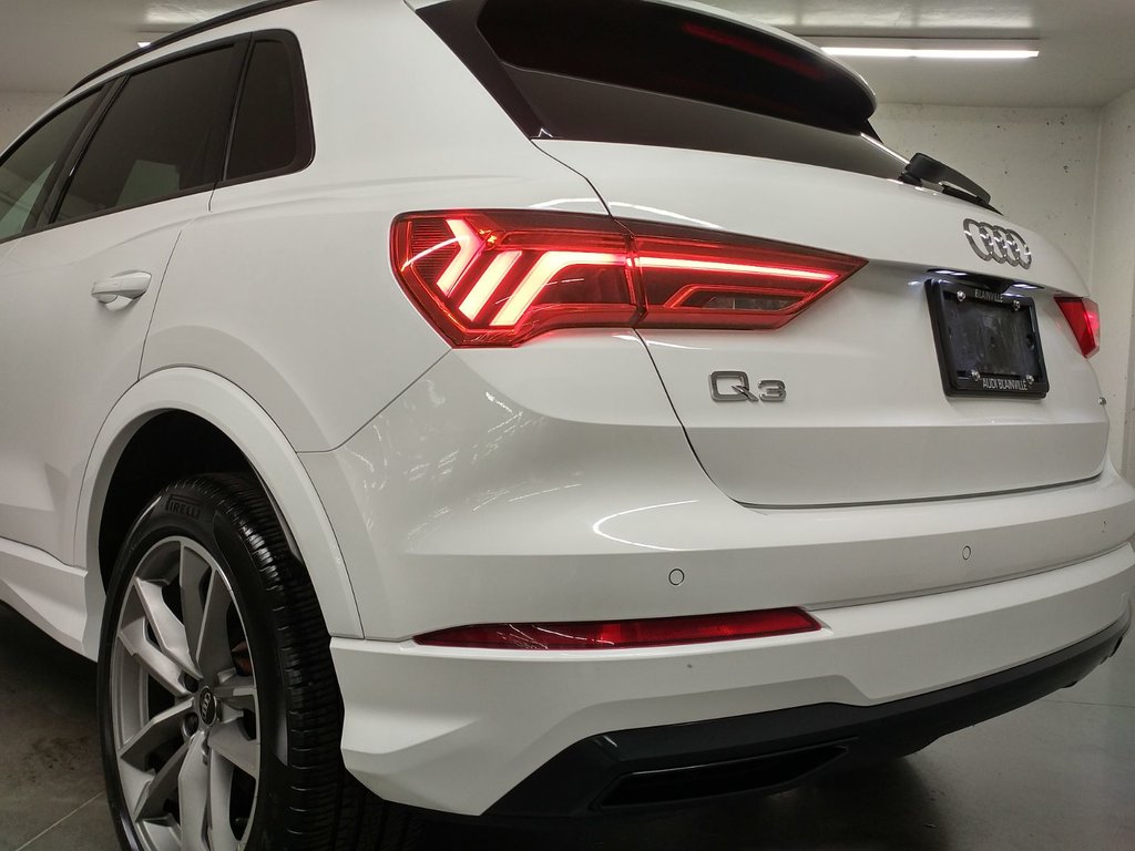 2022 Audi Q3 KOMFORT VORSPRUNG BLACK OPTICS TOIT|CARPLAY|CAMERA in Laval, Quebec - 20 - w1024h768px