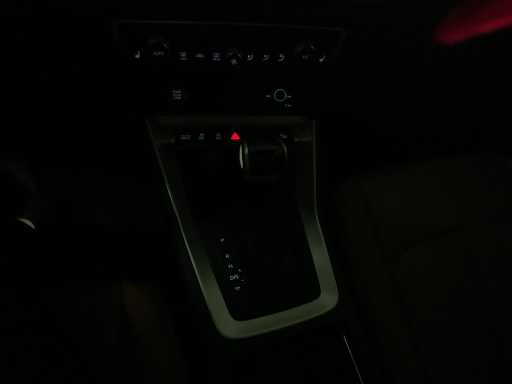 Audi Q3 45 KOMFORT QUATTRO TOIT PANO|CARPLAY|CAMERA 2023 à Laval, Québec - 13 - w1024h768px