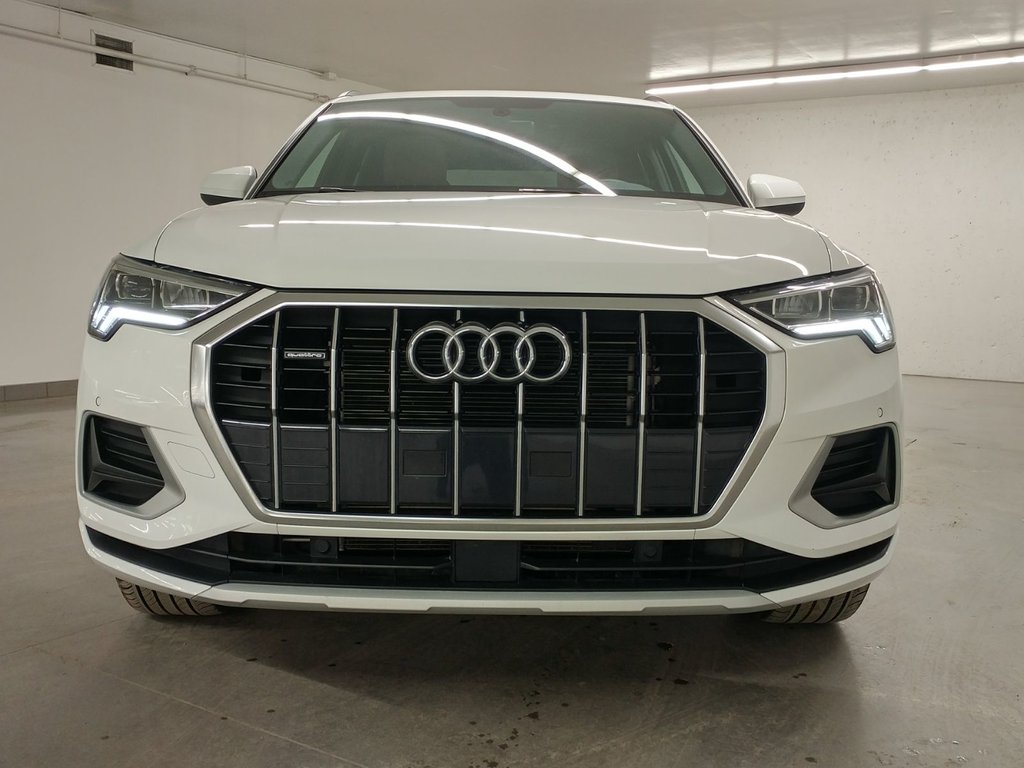 Audi Q3 45 KOMFORT QUATTRO TOIT PANO|CARPLAY|CAMERA 2023 à Laval, Québec - 2 - w1024h768px