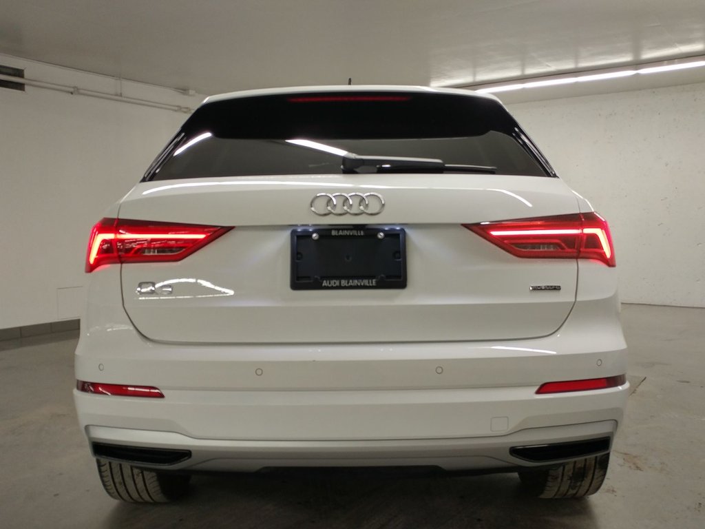 Audi Q3 45 KOMFORT QUATTRO TOIT PANO|CARPLAY|CAMERA 2023 à Laval, Québec - 5 - w1024h768px