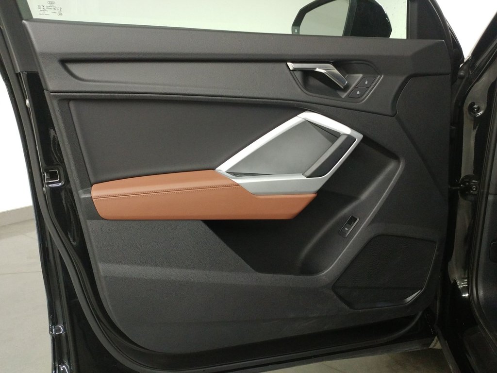 2023 Audi Q3 45 KOMFORT QUATTRO TOIT PANO|CARPLAY|CAMERA in Laval, Quebec - 11 - w1024h768px