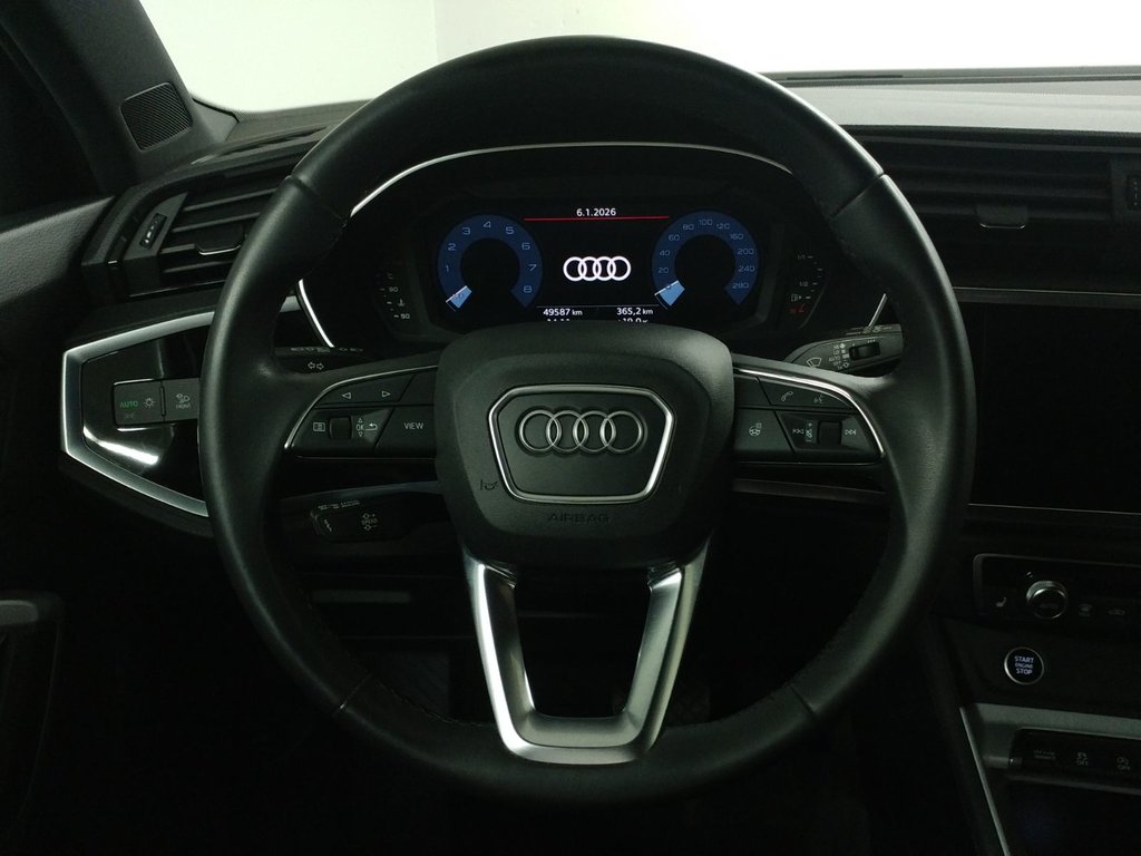 2023 Audi Q3 45 KOMFORT QUATTRO TOIT PANO|CARPLAY|CAMERA in Laval, Quebec - 17 - w1024h768px