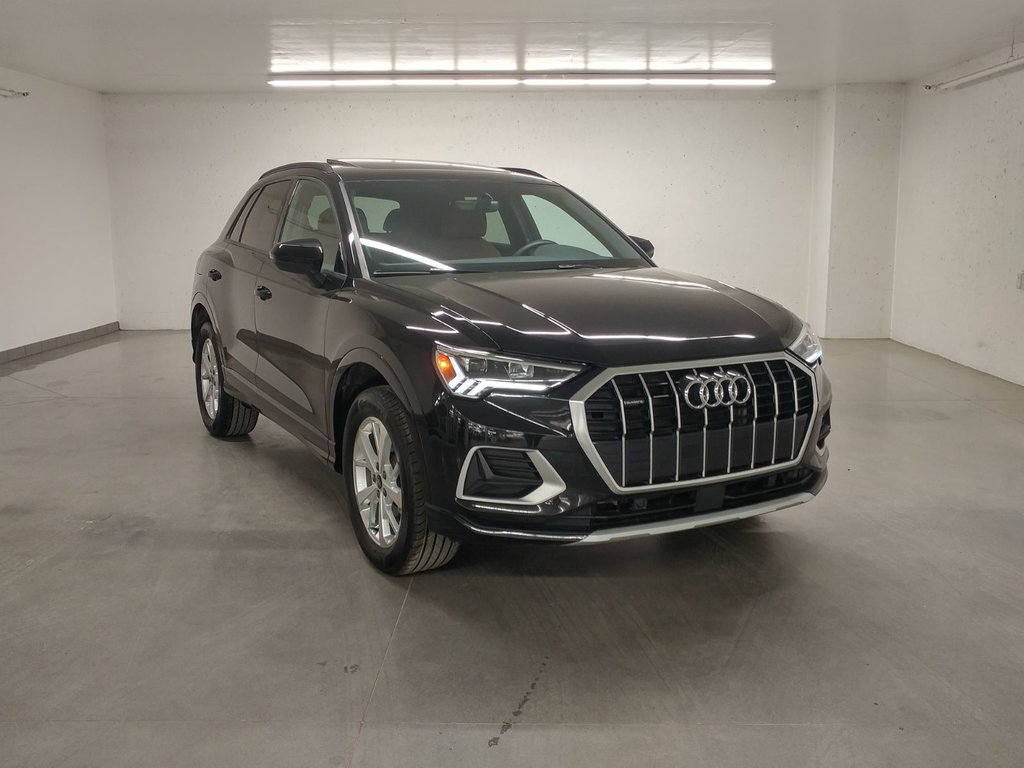 2023 Audi Q3 45 KOMFORT QUATTRO TOIT PANO|CARPLAY|CAMERA in Laval, Quebec - 1 - w1024h768px