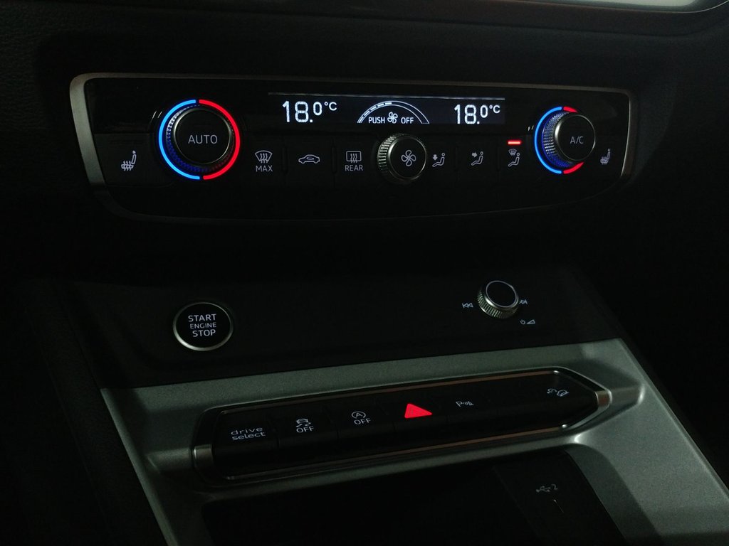 2023 Audi Q3 45 KOMFORT QUATTRO TOIT PANO|CARPLAY|CAMERA in Laval, Quebec - 15 - w1024h768px