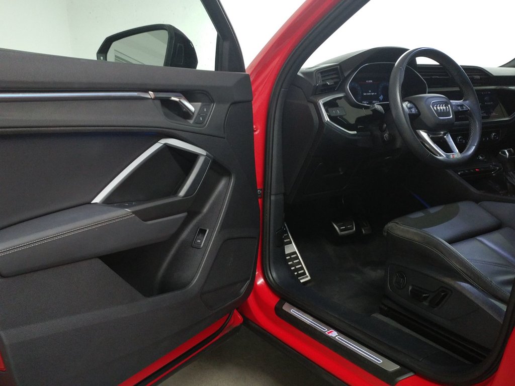 2023 Audi Q3 45 PROGRESSIV S-LINE BLACK PACK TOIT|ANGLE MORT in Laval, Quebec - 11 - w1024h768px