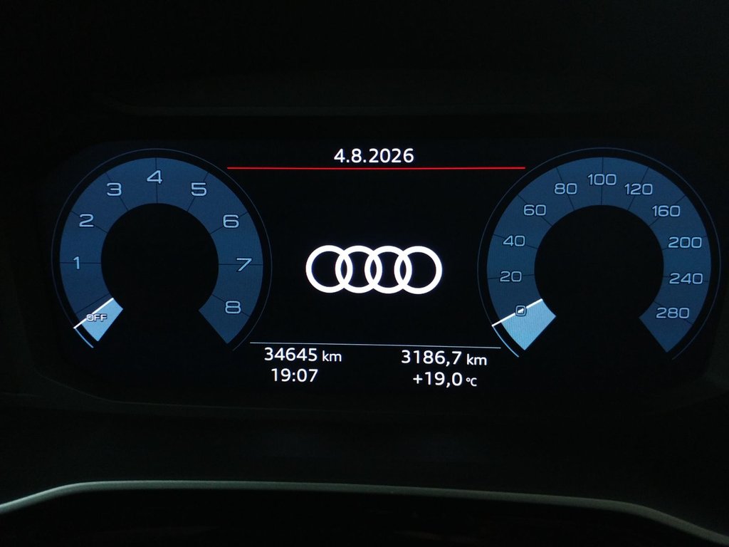 2023 Audi Q3 45 PROGRESSIV S-LINE BLACK OPTIC TOIT|CARPLAY in Laval, Quebec - 13 - w1024h768px