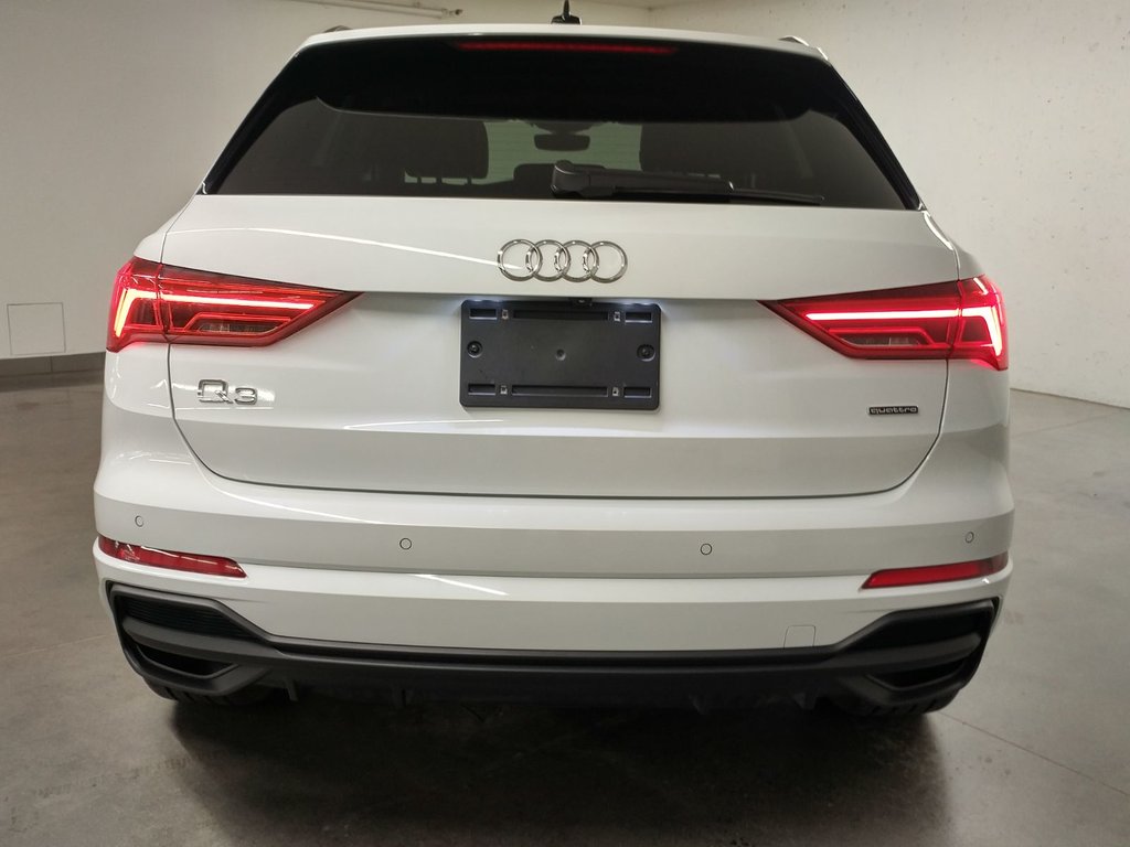 2023 Audi Q3 45 PROGRESSIV S-LINE BLACK OPTIC TOIT|CARPLAY in Laval, Quebec - 5 - w1024h768px