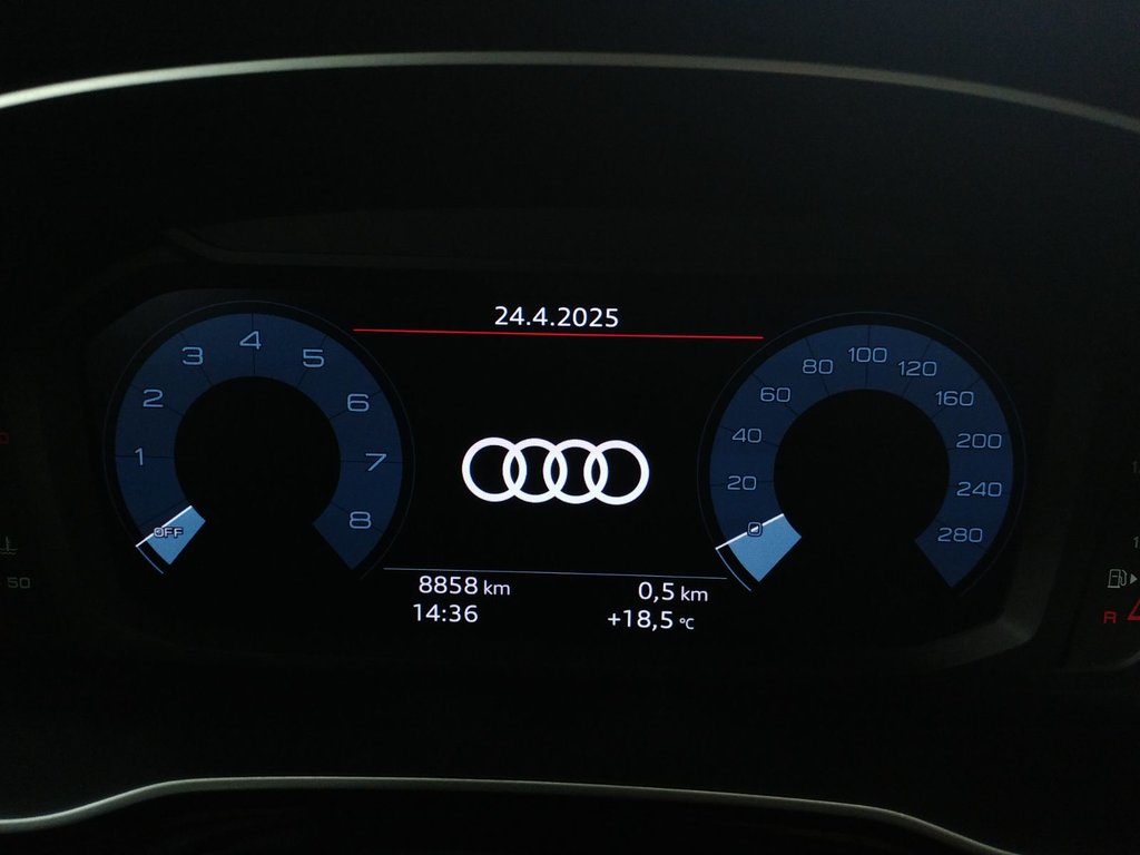 Audi Q3 KOMFORT QUATTRO TOIT | CAMERA | CARPLAY 2024 à Laval, Québec - 13 - w1024h768px