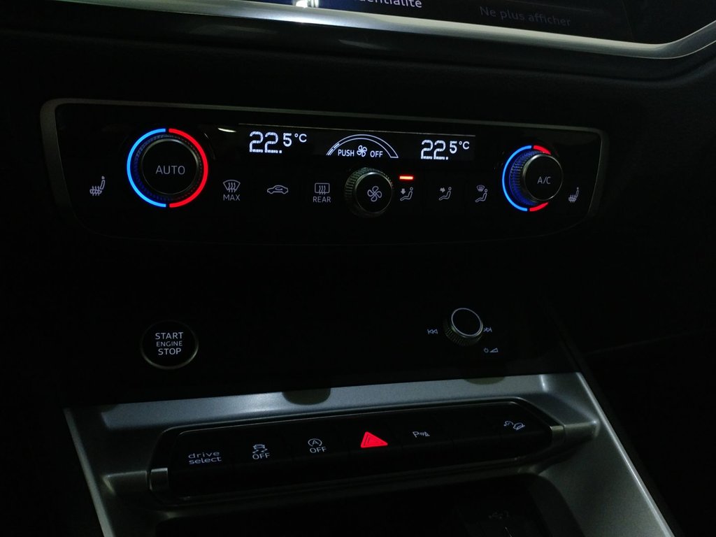 Audi Q3 KOMFORT QUATTRO TOIT | CAMERA | CARPLAY 2024 à Laval, Québec - 15 - w1024h768px