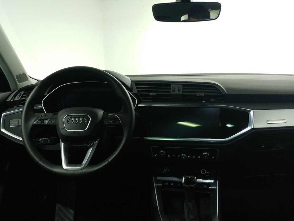 Audi Q3 KOMFORT QUATTRO TOIT | CAMERA | CARPLAY 2024 à Laval, Québec - 10 - w1024h768px