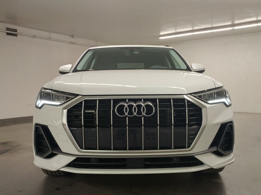 2024 Audi Q3 45 KOMFORT QUATTRO TOIT | CARPLAY | CAMERA in Laval, Quebec - 2 - w1024h768px
