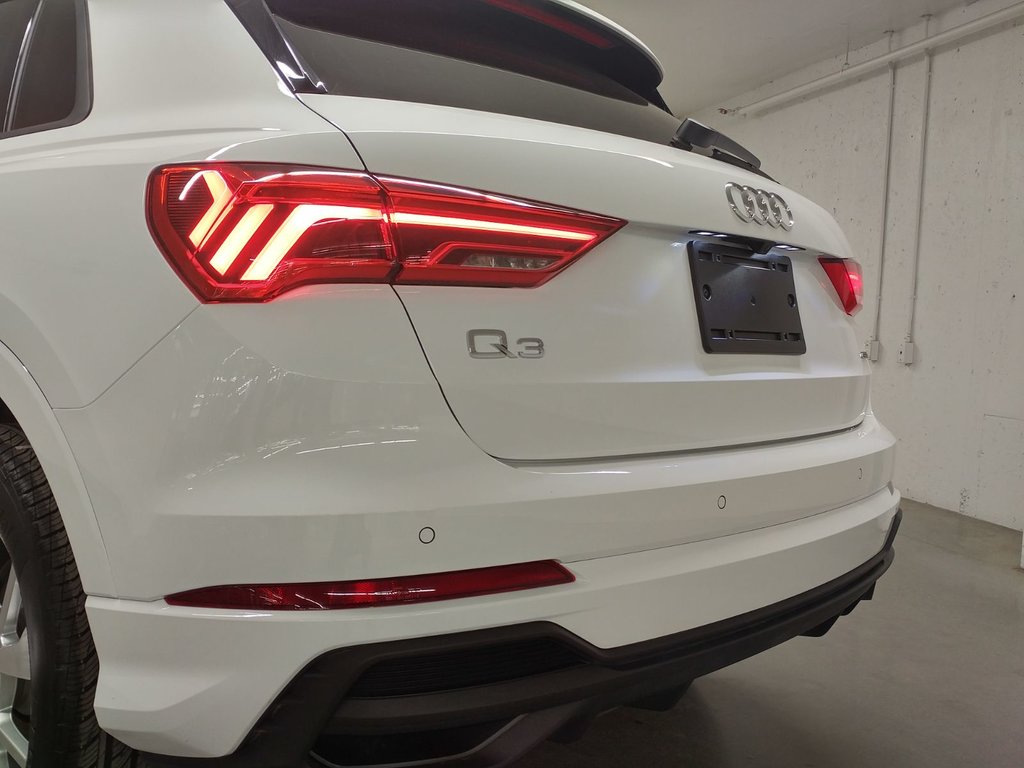 2024 Audi Q3 45 KOMFORT QUATTRO TOIT | CARPLAY | CAMERA in Laval, Quebec - 20 - w1024h768px