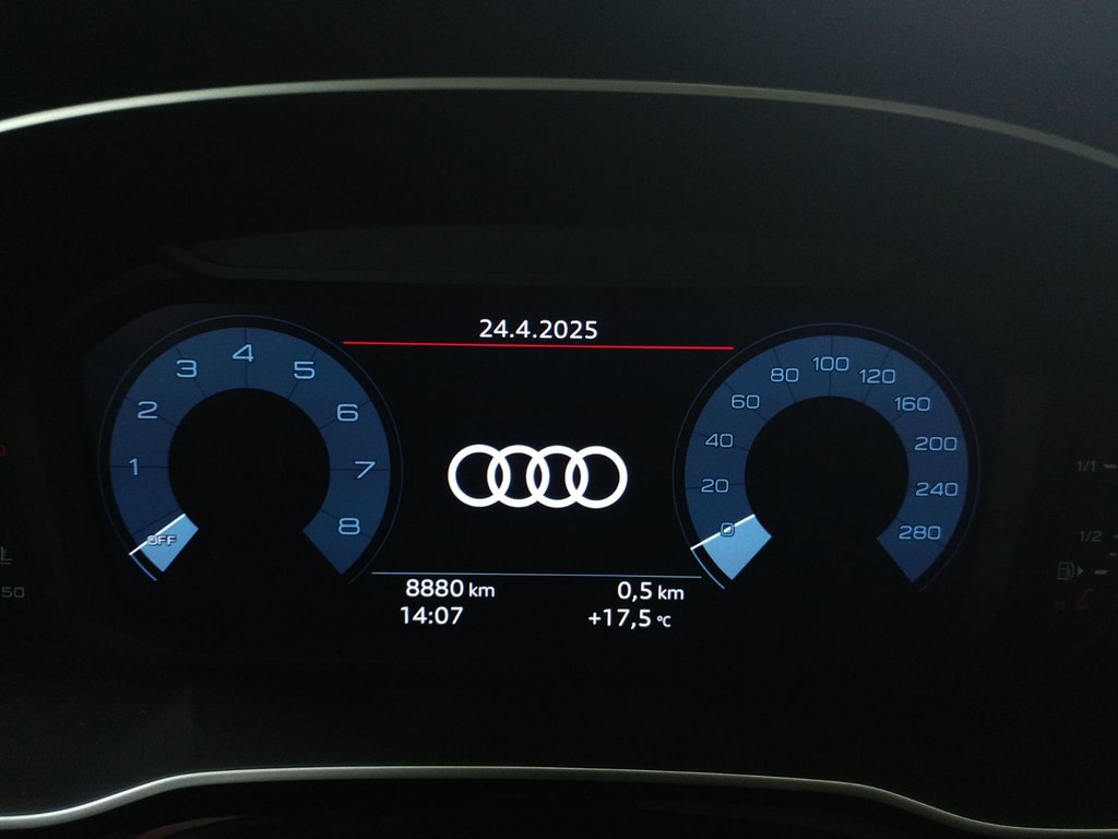 2024 Audi Q3 45 KOMFORT QUATTRO TOIT | CARPLAY | CAMERA in Laval, Quebec - 13 - w1024h768px