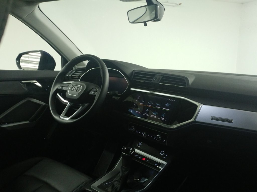 Audi Q3 45 KOMFORT QUATTRO TOIT PANO | CARPLAY | CAMERA 2024 à Laval, Québec - 7 - w1024h768px