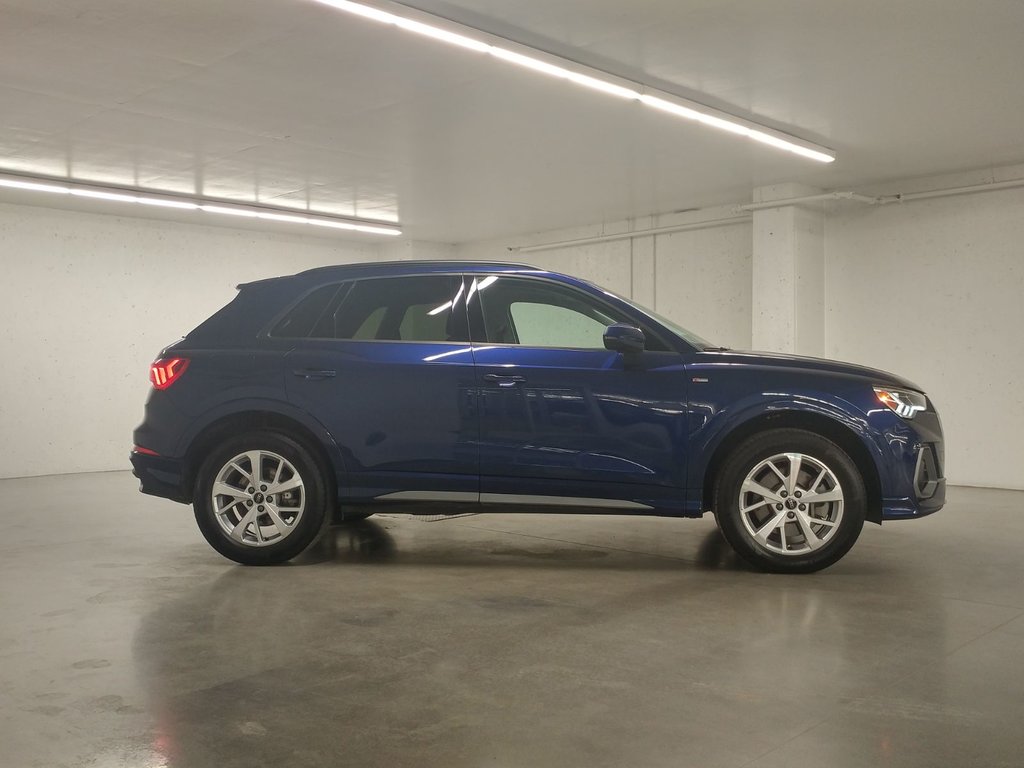Audi Q3 45 KOMFORT QUATTRO TOIT PANO | CARPLAY | CAMERA 2024 à Laval, Québec - 3 - w1024h768px