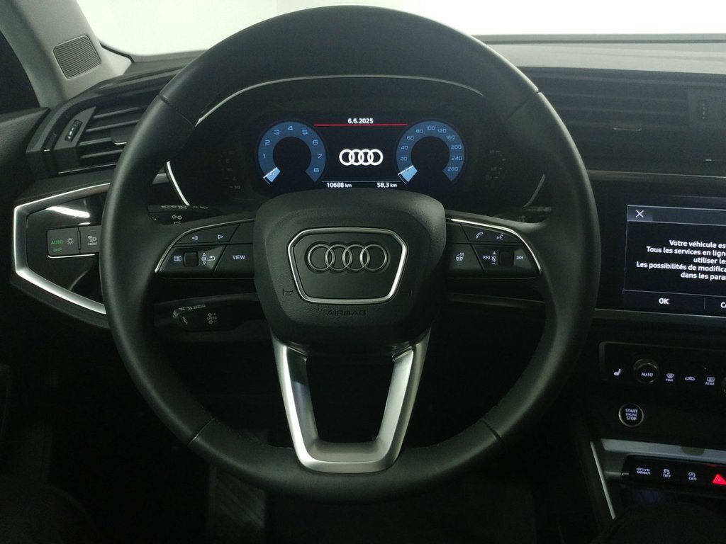 Audi Q3 45 KOMFORT QUATTRO TOIT PANO | CARPLAY | CAMERA 2024 à Laval, Québec - 17 - w1024h768px