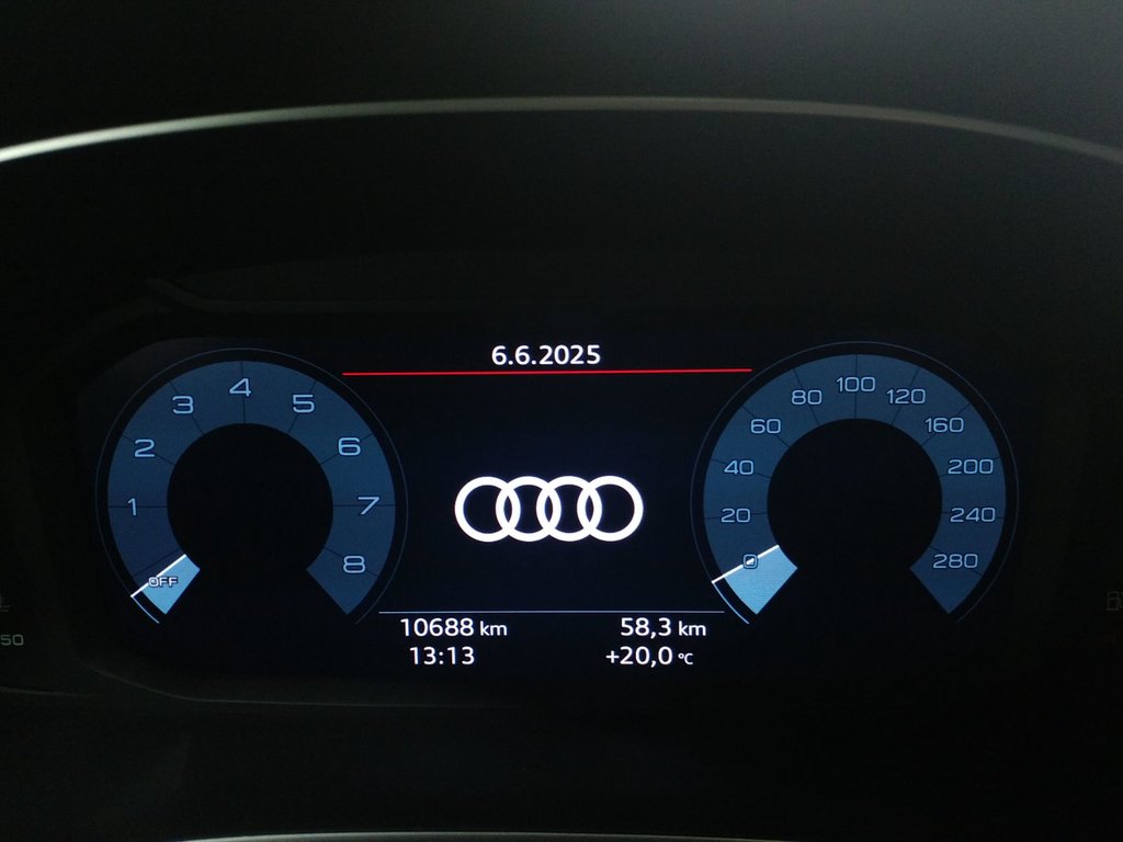 Audi Q3 45 KOMFORT QUATTRO TOIT PANO | CARPLAY | CAMERA 2024 à Laval, Québec - 13 - w1024h768px