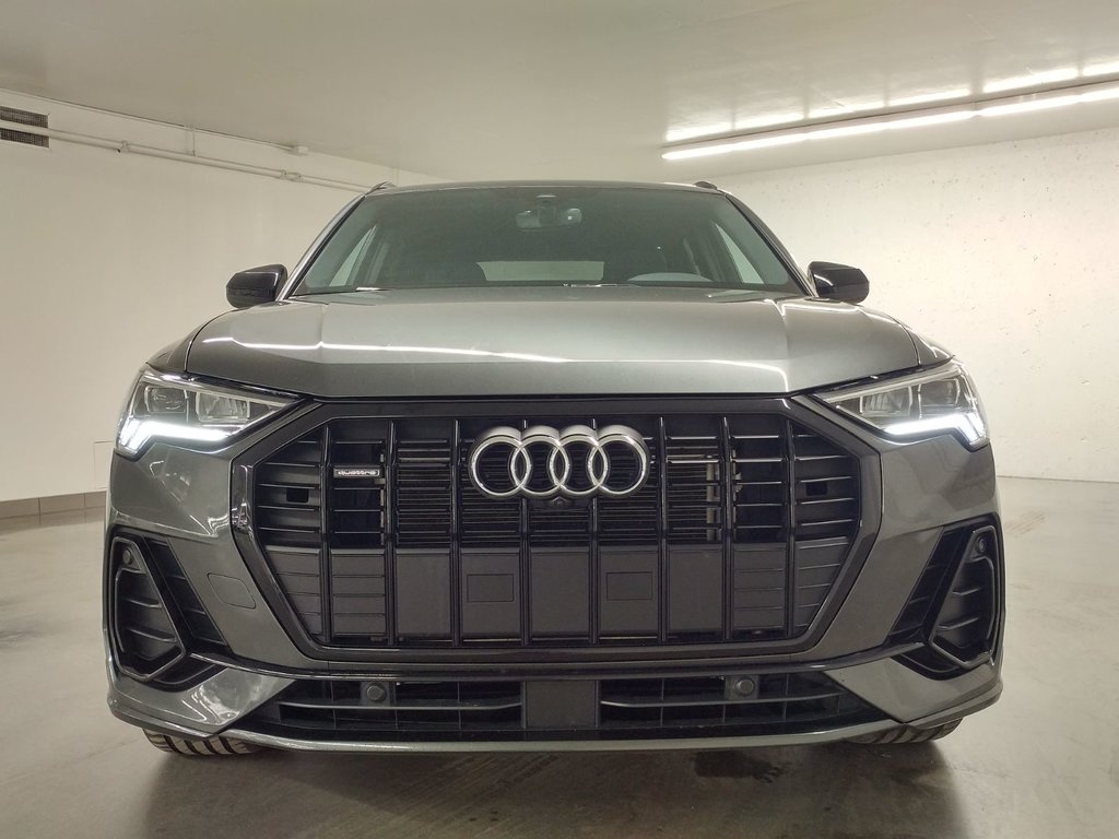 Audi Q3 TECHNIK S-LINE BLACK OPTIC | TOIT | NAVI | CARPLAY 2024 à Laval, Québec - 2 - w1024h768px