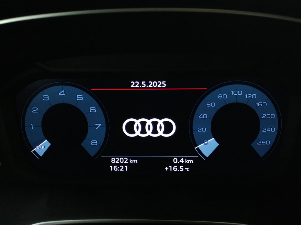 Audi Q3 45 KOMFORT QUATTRO TOIT | CAMERA | CARPLAY 2024 à Laval, Québec - 13 - w1024h768px