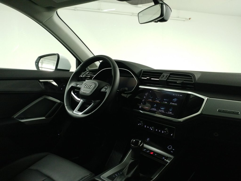 Audi Q3 45 KOMFORT QUATTRO TOIT | CAMERA | CARPLAY 2024 à Laval, Québec - 7 - w1024h768px
