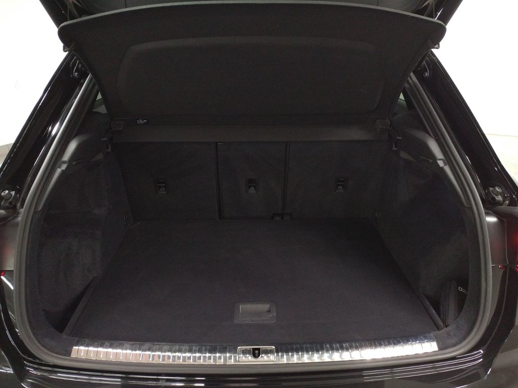 2024 Audi Q3 45 KOMFORT QUATTRO VORSPRUNG TOIT PANO|ANGLE MORT in Laval, Quebec - 8 - w1024h768px