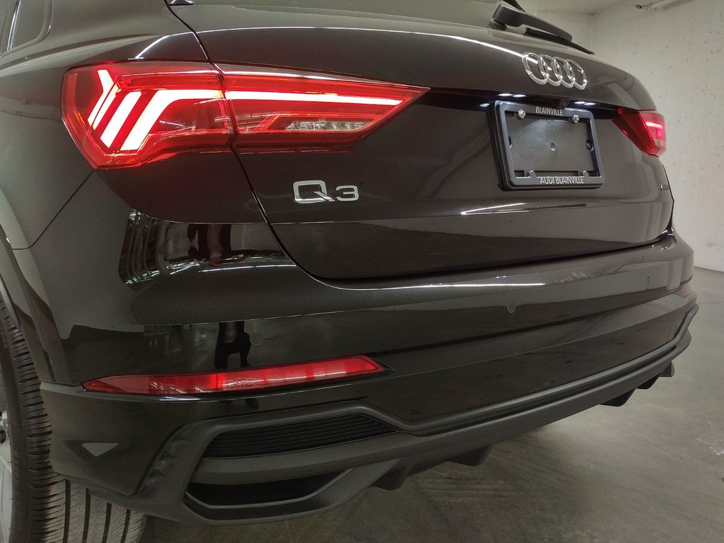 2024 Audi Q3 45 KOMFORT QUATTRO VORSPRUNG TOIT PANO|ANGLE MORT in Laval, Quebec - 20 - w1024h768px