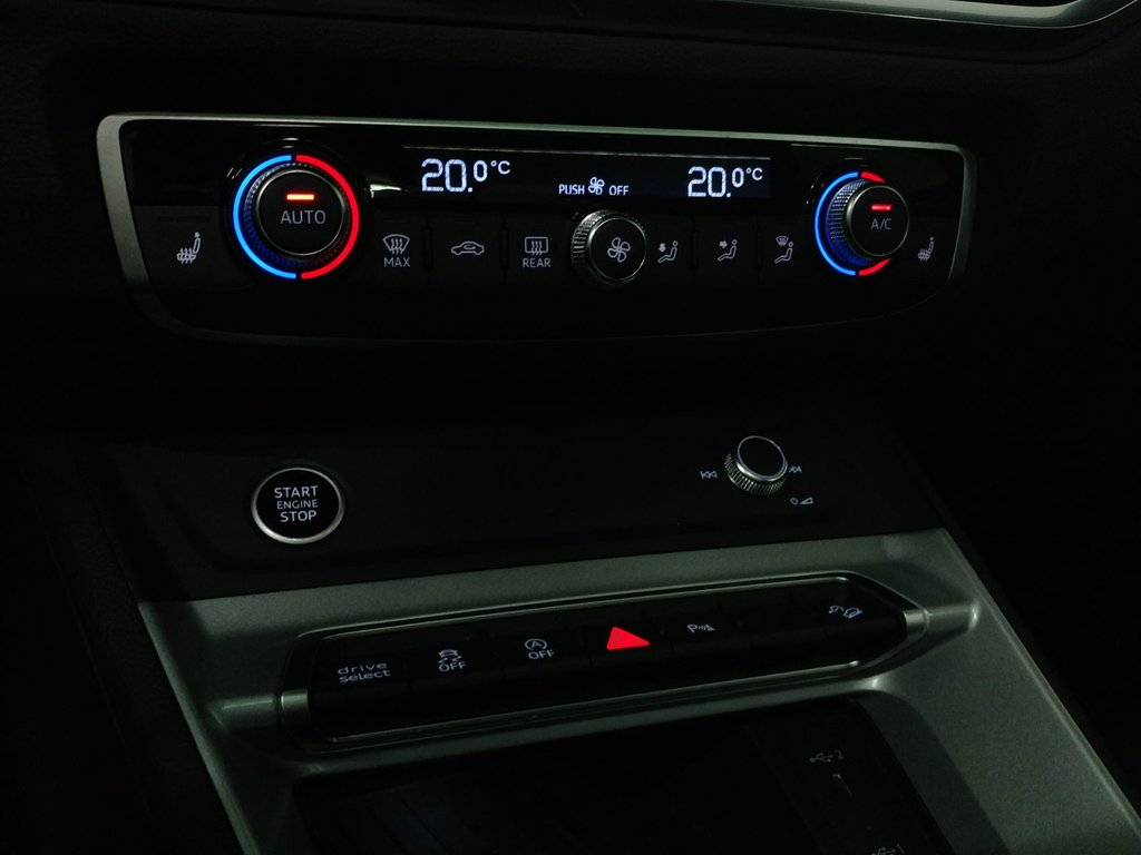 2024 Audi Q3 45 KOMFORT QUATTRO VORSPRUNG TOIT PANO|ANGLE MORT in Laval, Quebec - 15 - w1024h768px
