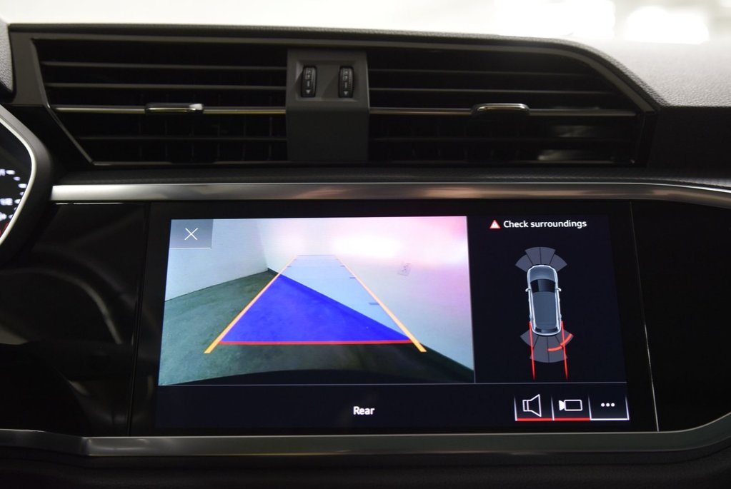 2024 Audi Q3 45 KOMFORT QUATTRO TOIT PANO|CARPLAY|CAMERA in Laval, Quebec - 21 - w1024h768px